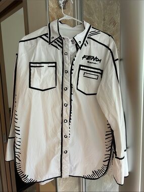White Graphic-Trim Casual Button-Down Shirt